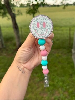 Smiley Leopard Beaded Badge Reel - Teal Pink White